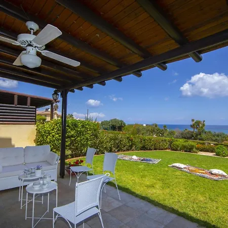 Your Beautiful Holiday Minutes From Sirina Bay, 1515 Protaras