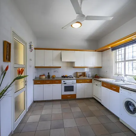 Your Beautiful Holiday Minutes From Sirina Bay, 1515 Villa *