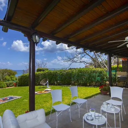Your Beautiful Holiday Minutes From Sirina Bay, 1515 Vilă Protaras