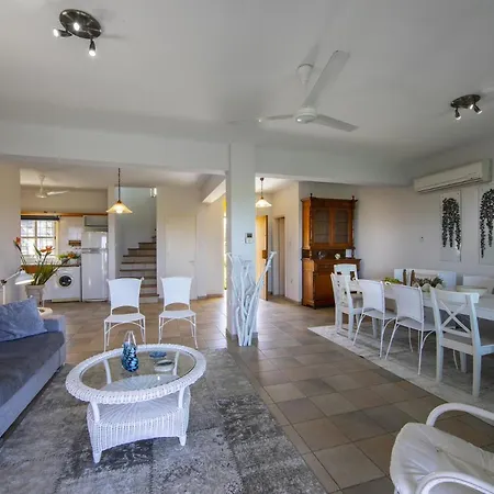 Your Beautiful Holiday Minutes From Sirina Bay, 1515 Protaras